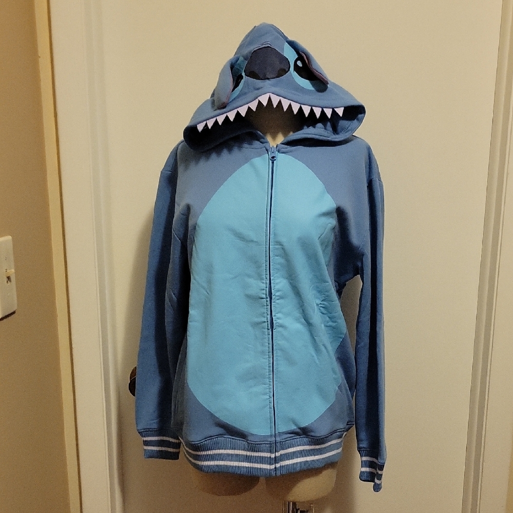NWT: Disneys Stitch Boys Cosplay Graphic Fleece